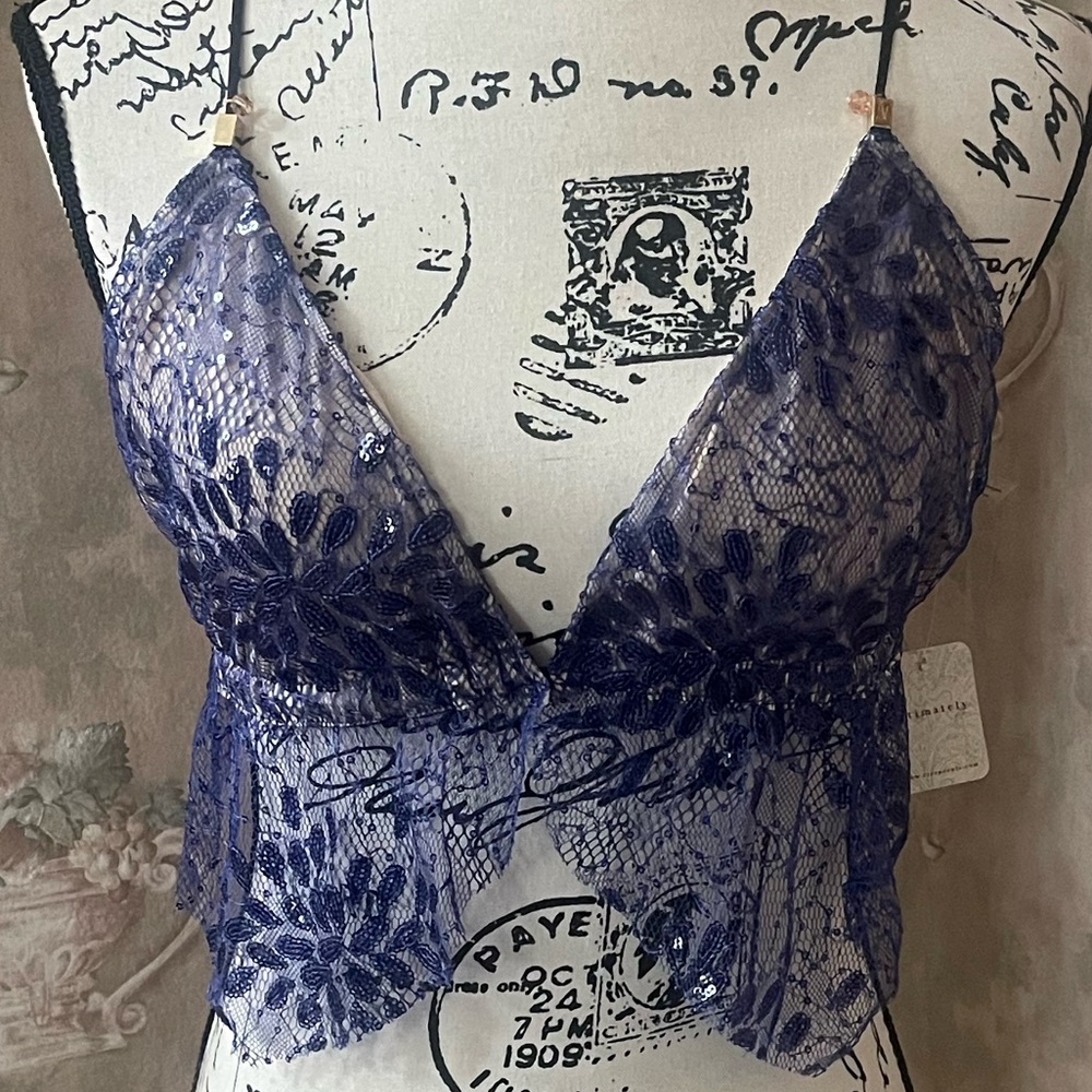 FREE PEOPLE ITS CRYSTAL CLEAR SEQUIN BRALETTE MEDIUM AND LARGE COLOR MID… - Picture 5 of 9